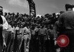 Standbild Bestattung Pazifik, 1944, aus Sekunde 40 historischem Filmmaterial Videoclip 65675071812