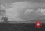 Standbild Bombardierung Insel Tinian Marianen, 1944, aus Sekunde 16 historischem Filmmaterial Videoclip 65675071813