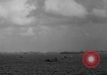Standbild Bombardierung Insel Tinian Marianen, 1944, aus Sekunde 36 historischem Filmmaterial Videoclip 65675071813