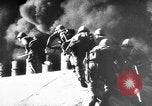 Standbild Japanischer amphibischer Angriff auf Pazifikinsel Pacific Theater, 1941, aus Sekunde 11 historischem Filmmaterial Videoclip 65675071821