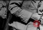 Standbild Britische Soldaten in Battle Gear europäische Theater, 1944, aus Sekunde 54 historischem Filmmaterial Videoclip 65675071827