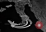 Image Carte montre la voie de l'invasion de l'Italie de la Sicile Italie, 1943, de la seconde 11 séquences d'archives historiques vidéo 65675071828