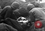 Image Une fumée noire et dense de feu faisant rage Théâtre du pacifique, 1944, de la seconde 14 séquences d'archives historiques vidéo 65675071830