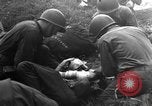 Image Une fumée noire et dense de feu faisant rage Théâtre du pacifique, 1944, de la seconde 16 séquences d'archives historiques vidéo 65675071830