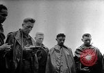 Image Une fumée noire et dense de feu faisant rage Théâtre du pacifique, 1944, de la seconde 41 séquences d'archives historiques vidéo 65675071830