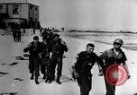Image activités de plage Dieppe France, 1942, de la seconde 54 séquences d'archives historiques vidéo 65675071831