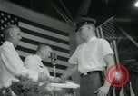 Standbild Graduierung Zeremonien United States USA, 1964, aus Sekunde 17 historischem Filmmaterial Videoclip 65675071841