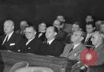 Immagine di Traghetto testimonia a McCarthy Army Signal Corps audizioni New York City USA, 1953, secondo 45 filmato di repertorio 65675071883
