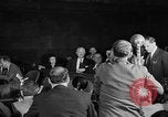 Immagine di Traghetto testimonia a McCarthy Army Signal Corps audizioni New York City USA, 1953, secondo 50 filmato di repertorio 65675071883