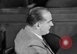Immagine di Traghetto testimonia a McCarthy Army Signal Corps audizioni New York City USA, 1953, secondo 59 filmato di repertorio 65675071883