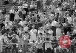 Immagine di Chuan-Kwang Yang Walnut California USA, 1963, secondo 33 filmato di repertorio 65675071884