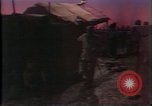 Standbild Südostasiatischer Flüchtlinge Europa, 1980, aus Sekunde 19 historischem Filmmaterial Videoclip 65675071912