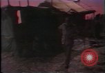 Standbild Südostasiatischer Flüchtlinge Europa, 1980, aus Sekunde 21 historischem Filmmaterial Videoclip 65675071912