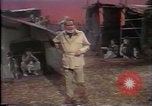 Standbild Südostasiatischer Flüchtlinge Europa, 1980, aus Sekunde 27 historischem Filmmaterial Videoclip 65675071912