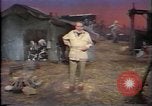 Standbild Südostasiatischer Flüchtlinge Europa, 1980, aus Sekunde 33 historischem Filmmaterial Videoclip 65675071912