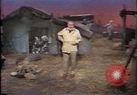 Standbild Südostasiatischer Flüchtlinge Europa, 1980, aus Sekunde 35 historischem Filmmaterial Videoclip 65675071912