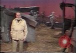 Standbild Südostasiatischer Flüchtlinge Europa, 1980, aus Sekunde 53 historischem Filmmaterial Videoclip 65675071912