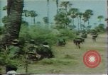 Standbild Südostasiatischer Flüchtlinge South East Asia, 1980, aus Sekunde 12 historischem Filmmaterial Videoclip 65675071913