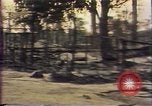 Standbild Südostasiatischer Flüchtlinge South East Asia, 1980, aus Sekunde 19 historischem Filmmaterial Videoclip 65675071913