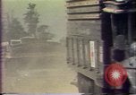 Standbild Südostasiatischer Flüchtlinge South East Asia, 1980, aus Sekunde 27 historischem Filmmaterial Videoclip 65675071913