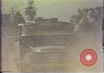 Standbild Südostasiatischer Flüchtlinge South East Asia, 1980, aus Sekunde 29 historischem Filmmaterial Videoclip 65675071913