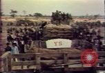 Standbild Südostasiatischer Flüchtlinge South East Asia, 1980, aus Sekunde 36 historischem Filmmaterial Videoclip 65675071913