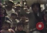 Standbild Südostasiatischer Flüchtlinge South East Asia, 1980, aus Sekunde 41 historischem Filmmaterial Videoclip 65675071913