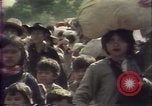 Standbild Südostasiatischer Flüchtlinge South East Asia, 1980, aus Sekunde 42 historischem Filmmaterial Videoclip 65675071913