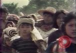 Standbild Südostasiatischer Flüchtlinge South East Asia, 1980, aus Sekunde 47 historischem Filmmaterial Videoclip 65675071913