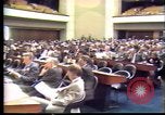 Standbild Südostasiatischer Flüchtlinge Genf Schweiz, 1980, aus Sekunde 11 historischem Filmmaterial Videoclip 65675071915