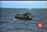 Standbild Südostasiatischer Flüchtlinge Europa, 1980, aus Sekunde 4 historischem Filmmaterial Videoclip 65675071917