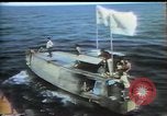 Standbild Südostasiatischer Flüchtlinge Europa, 1980, aus Sekunde 16 historischem Filmmaterial Videoclip 65675071917