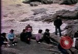 Standbild Südostasiatischer Flüchtlinge Europa, 1980, aus Sekunde 43 historischem Filmmaterial Videoclip 65675071917