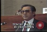 Standbild Südostasiatischer Flüchtlinge Europa, 1980, aus Sekunde 22 historischem Filmmaterial Videoclip 65675071918