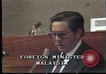 Standbild Südostasiatischer Flüchtlinge Europa, 1980, aus Sekunde 26 historischem Filmmaterial Videoclip 65675071918