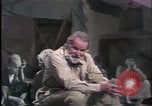 Standbild Südostasiatischer Flüchtlinge Europa, 1980, aus Sekunde 49 historischem Filmmaterial Videoclip 65675071919
