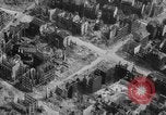 Standbild Bombe beschädigt Nürnberg Deutschland, 1945, aus Sekunde 44 historischem Filmmaterial Videoclip 65675071920