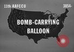 Standbild japanische Bombe Ballons an Deutschland United States USA, 1945, aus Sekunde 3 historischem Filmmaterial Videoclip 65675071921