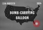 Standbild japanische Bombe Ballons an Deutschland United States USA, 1945, aus Sekunde 5 historischem Filmmaterial Videoclip 65675071921
