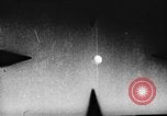 Standbild japanische Bombe Ballons an Deutschland United States USA, 1945, aus Sekunde 24 historischem Filmmaterial Videoclip 65675071921