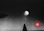 Standbild japanische Bombe Ballons an Deutschland United States USA, 1945, aus Sekunde 27 historischem Filmmaterial Videoclip 65675071921