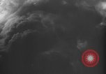 Standbild Dreifaltigkeit - die erste Atombombe in der Geschichte Alamogordo New Mexico USA, 1945, aus Sekunde 60 historischem Filmmaterial Videoclip 65675071922