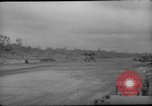 Standbild Beschädigter Flugplatz von Balikapapan Balikpapan Borneo Indonesien, 1945, aus Sekunde 29 historischem Filmmaterial Videoclip 65675071923