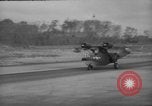 Standbild Beschädigter Flugplatz von Balikapapan Balikpapan Borneo Indonesien, 1945, aus Sekunde 33 historischem Filmmaterial Videoclip 65675071923