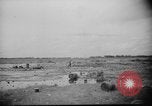Standbild Beschädigter Flugplatz von Balikapapan Balikpapan Borneo Indonesien, 1945, aus Sekunde 53 historischem Filmmaterial Videoclip 65675071923