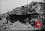 Standbild Beschädigter Flugplatz von Balikapapan Balikpapan Borneo Indonesien, 1945, aus Sekunde 59 historischem Filmmaterial Videoclip 65675071923