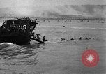 Standbild Alliierte Truppen am D-Day Europa, 1944, aus Sekunde 14 historischem Filmmaterial Videoclip 65675071936
