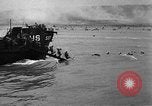 Standbild Alliierte Truppen am D-Day Europa, 1944, aus Sekunde 15 historischem Filmmaterial Videoclip 65675071936