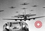 Standbild Alliierte Truppen am D-Day Europa, 1944, aus Sekunde 26 historischem Filmmaterial Videoclip 65675071936