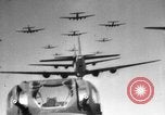 Standbild Alliierte Truppen am D-Day Europa, 1944, aus Sekunde 28 historischem Filmmaterial Videoclip 65675071936